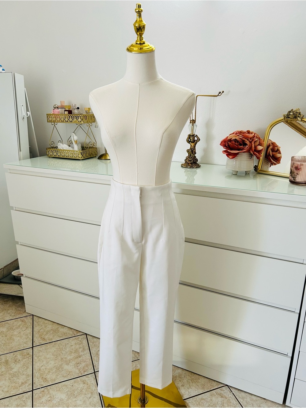 Zara White Straight-Leg Cropped Trousers